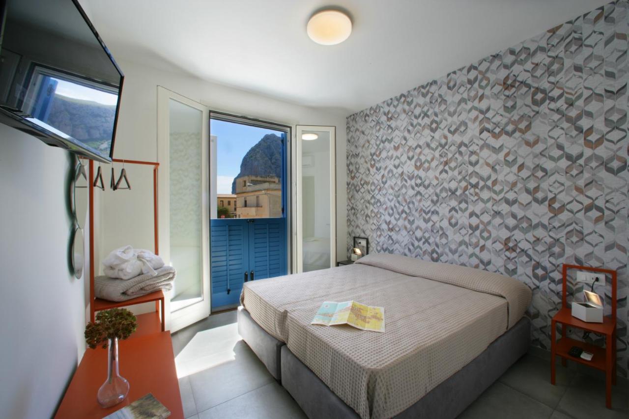 Itaca E Medea - Appartamenti Con Idromassaggio In Terrazza San Vito Lo Capo Kültér fotó