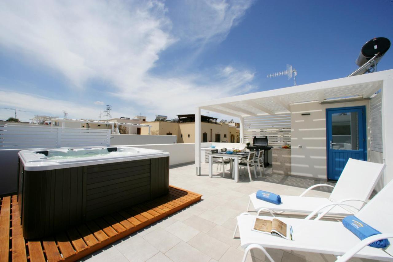 Itaca E Medea - Appartamenti Con Idromassaggio In Terrazza San Vito Lo Capo Kültér fotó