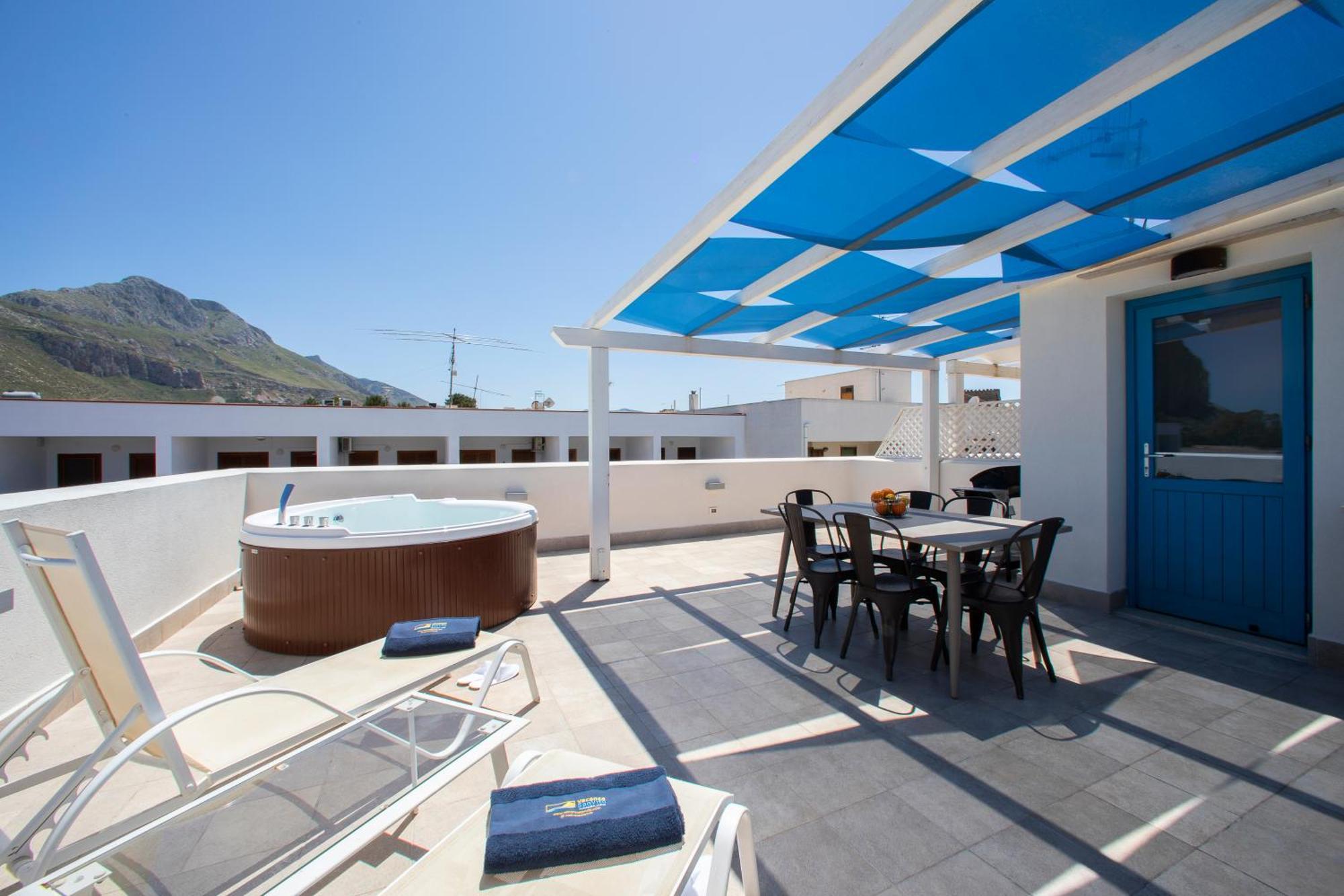 Itaca E Medea - Appartamenti Con Idromassaggio In Terrazza San Vito Lo Capo Kültér fotó